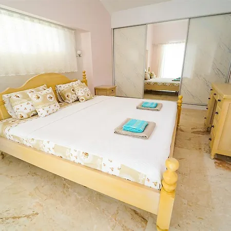 Heaven Villa *