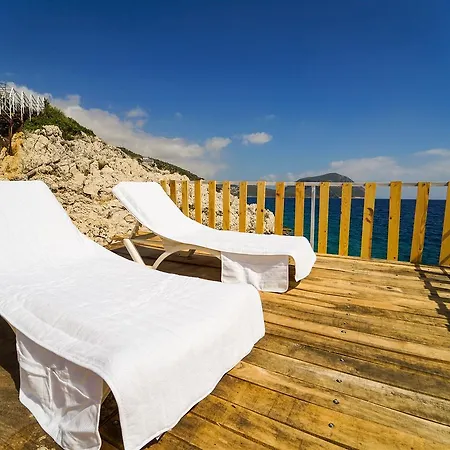 Heaven Villa *